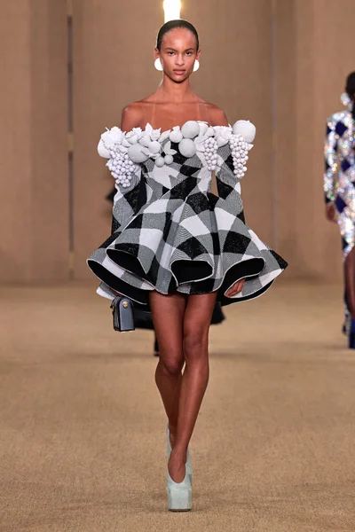 Look 46